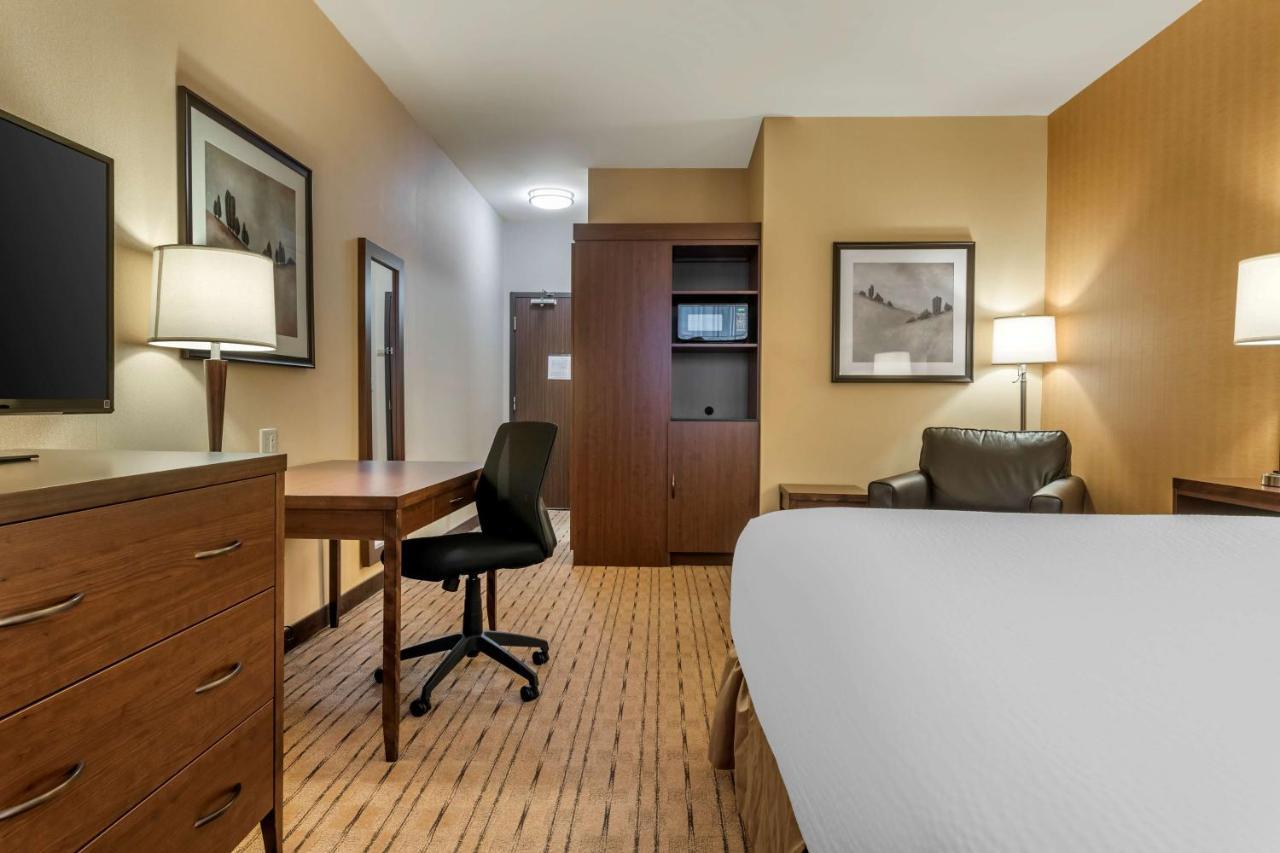 Best Western Plus, Bathurst Hotel & Suites Exteriér fotografie